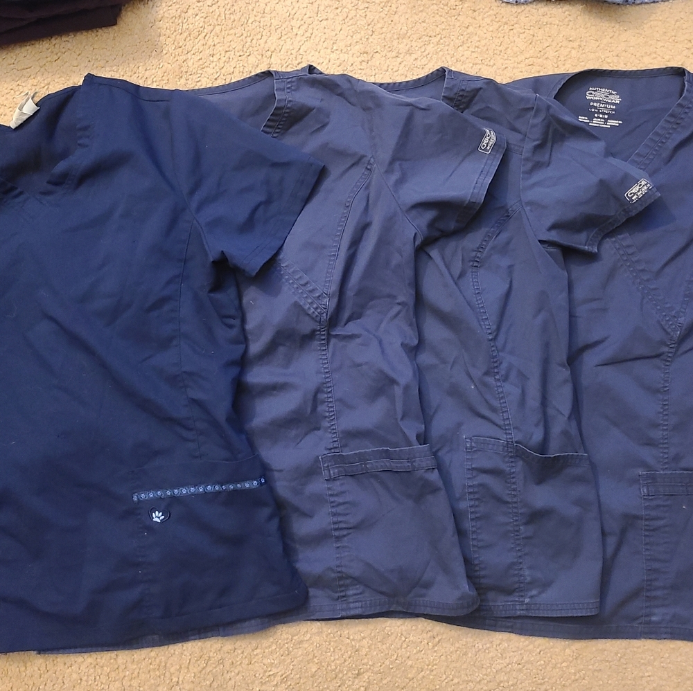 Scrub tops x 4